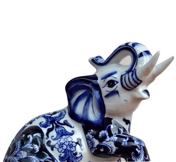 New Chinese Animal Ornaments Ceramic Elephant Ornaments Blue and White Porcelain Ornaments jingdezhen home decors ceramics vases