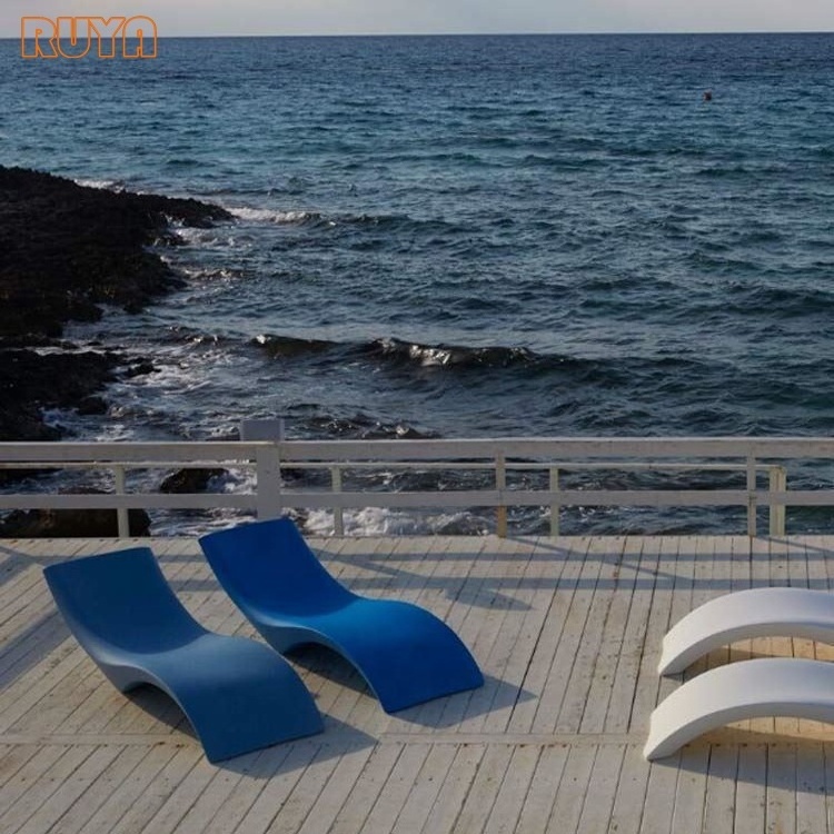 Factory fiberglass outdoor furniture of CLOE sunbed chair lounger Plastic Pool Lounge Chairs