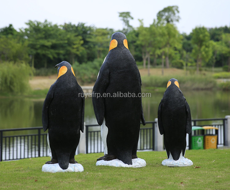 Fiberglass Penguin Statue Sculpture