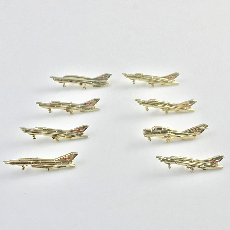 Hot sale custom airplane shape lapel pin/3D metal golden plane lapel pin/3D custom gold plating airplane badge