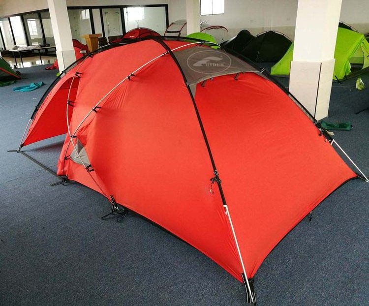 High Quality Professional Mountaineering Single Siliconized 30D Nylon Camping Semi-Geodesic Tent  Seam Taped Self Standing