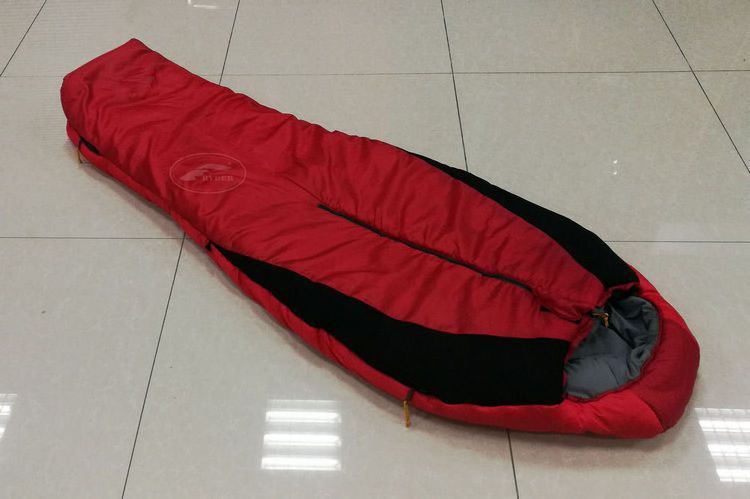 Private Label Outdoor 4 Season Double Layer Down-Like Synthetic Fiber Filling Thermal Wearable Sleeping Bag with 3D Foot Box