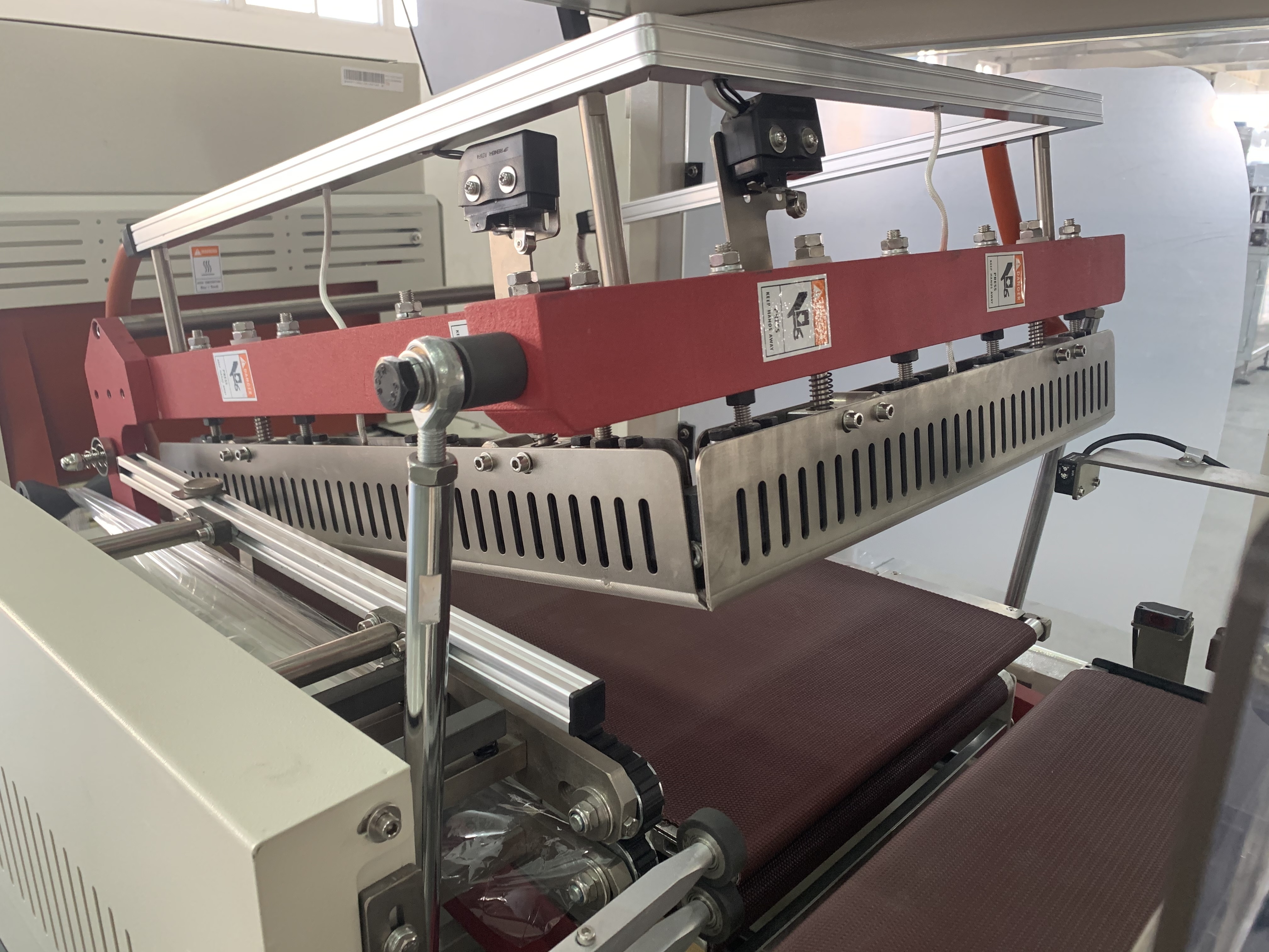 L Sealer Money packing machine shrink wrapper for RMB , US dollars