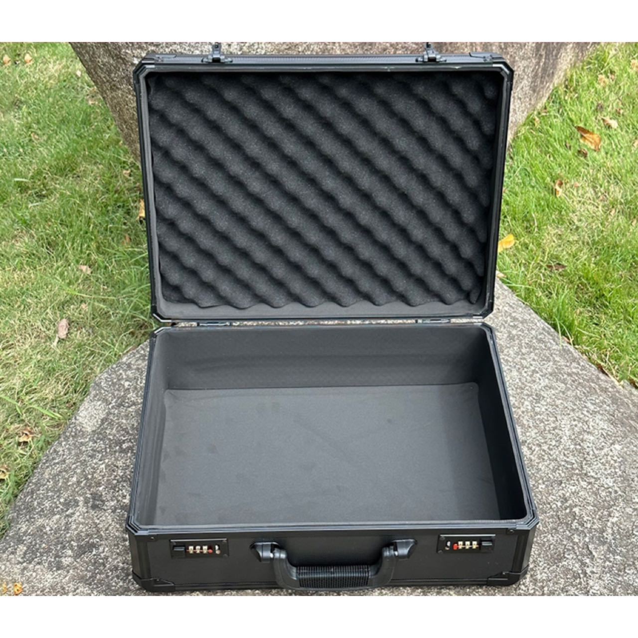 Black Hard Aluminum Flight Case Durable Aluminum Carry Tool Case Aluminum Briefcase Hard Case With Customized Size And Foam