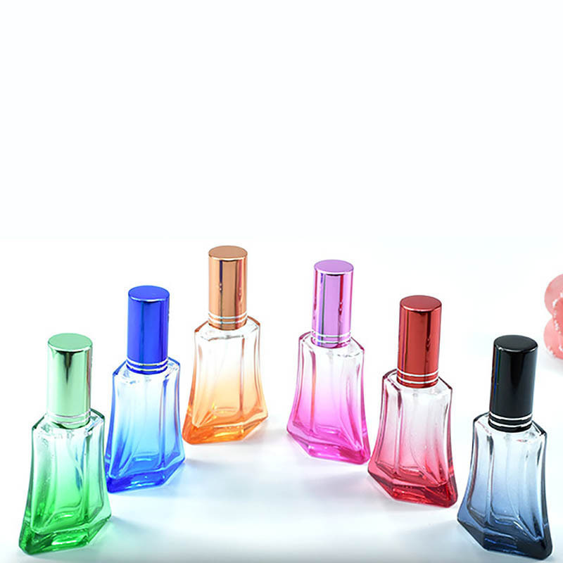 Ruizhuo Wholesale Empty Perfume Atomizer 20 ml 30 ml 50 ml Diamond shape Spray Glass Perfume Bottle with Sprayer