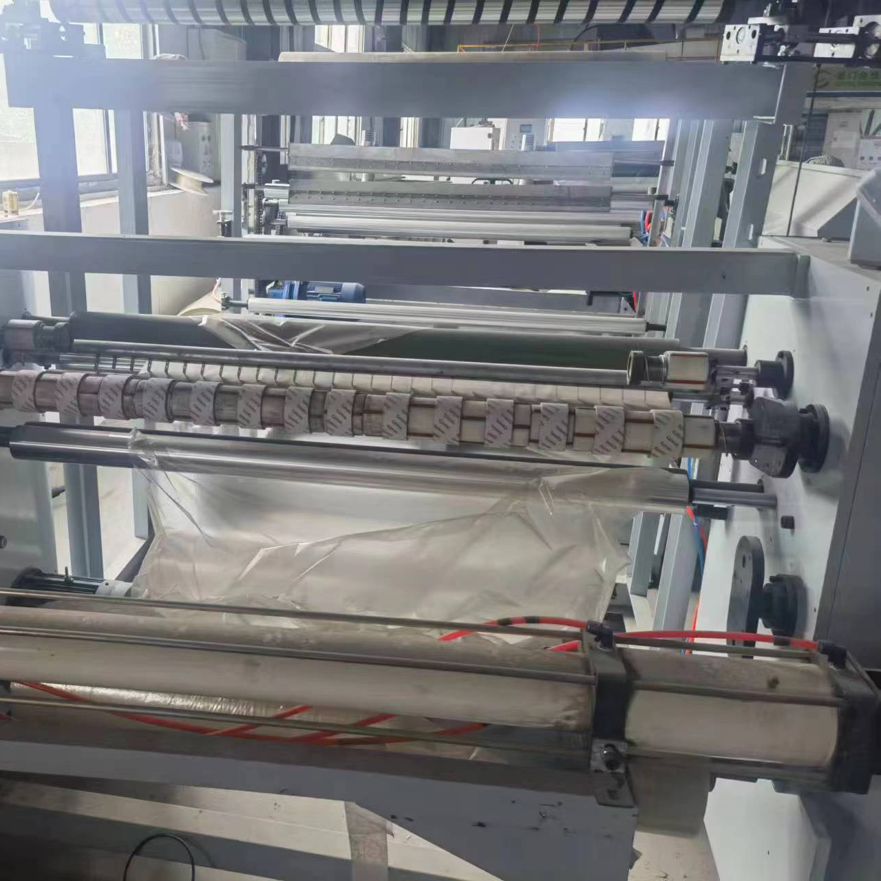 used second hand high speed running bopp tape 3 inch production line bopp tape coating machine