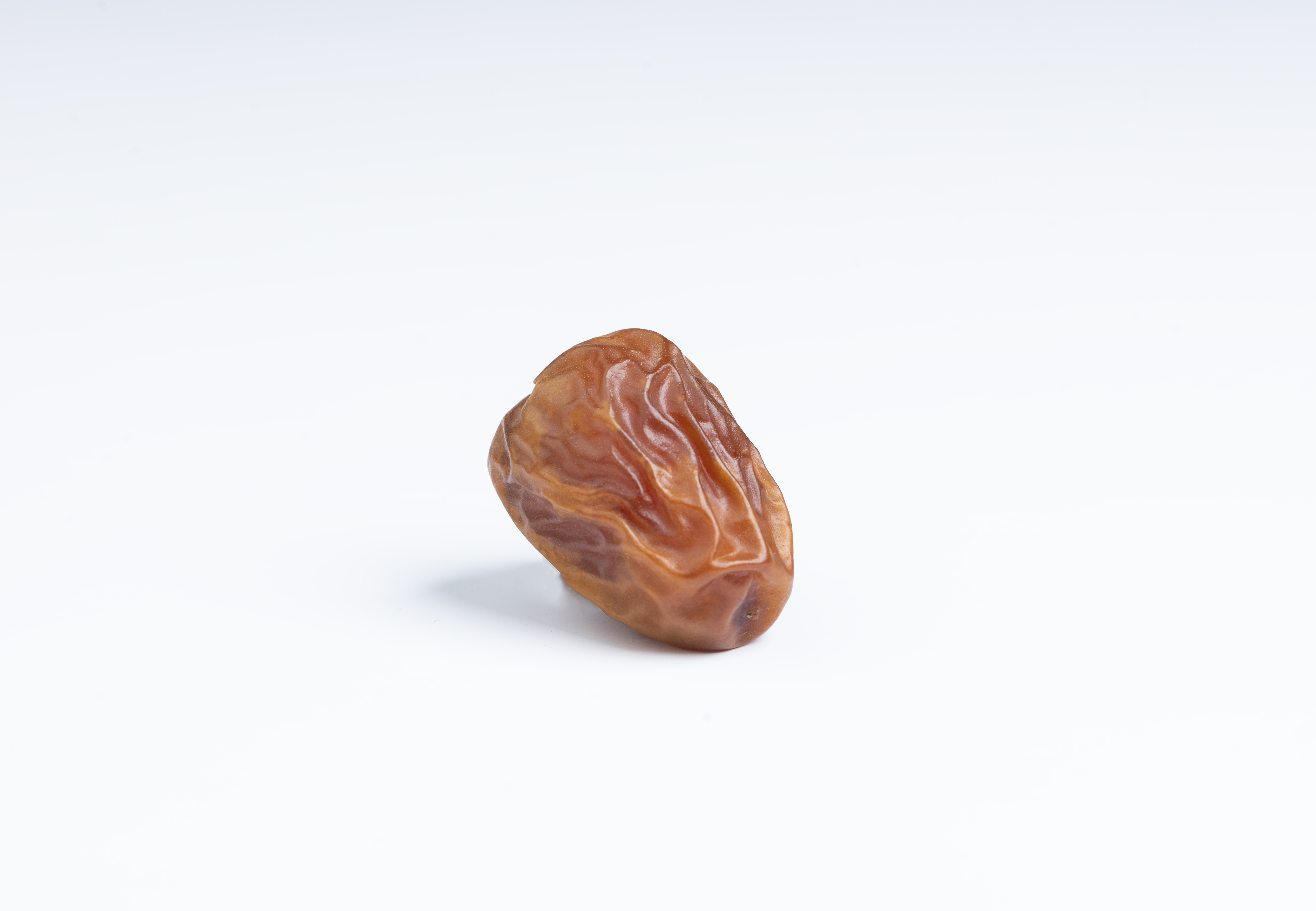 Organic Sukkari Vacuum Dates from Saudi Arabia 100% Natural Nutritious Dried Fruit with Agreeable Sweetness