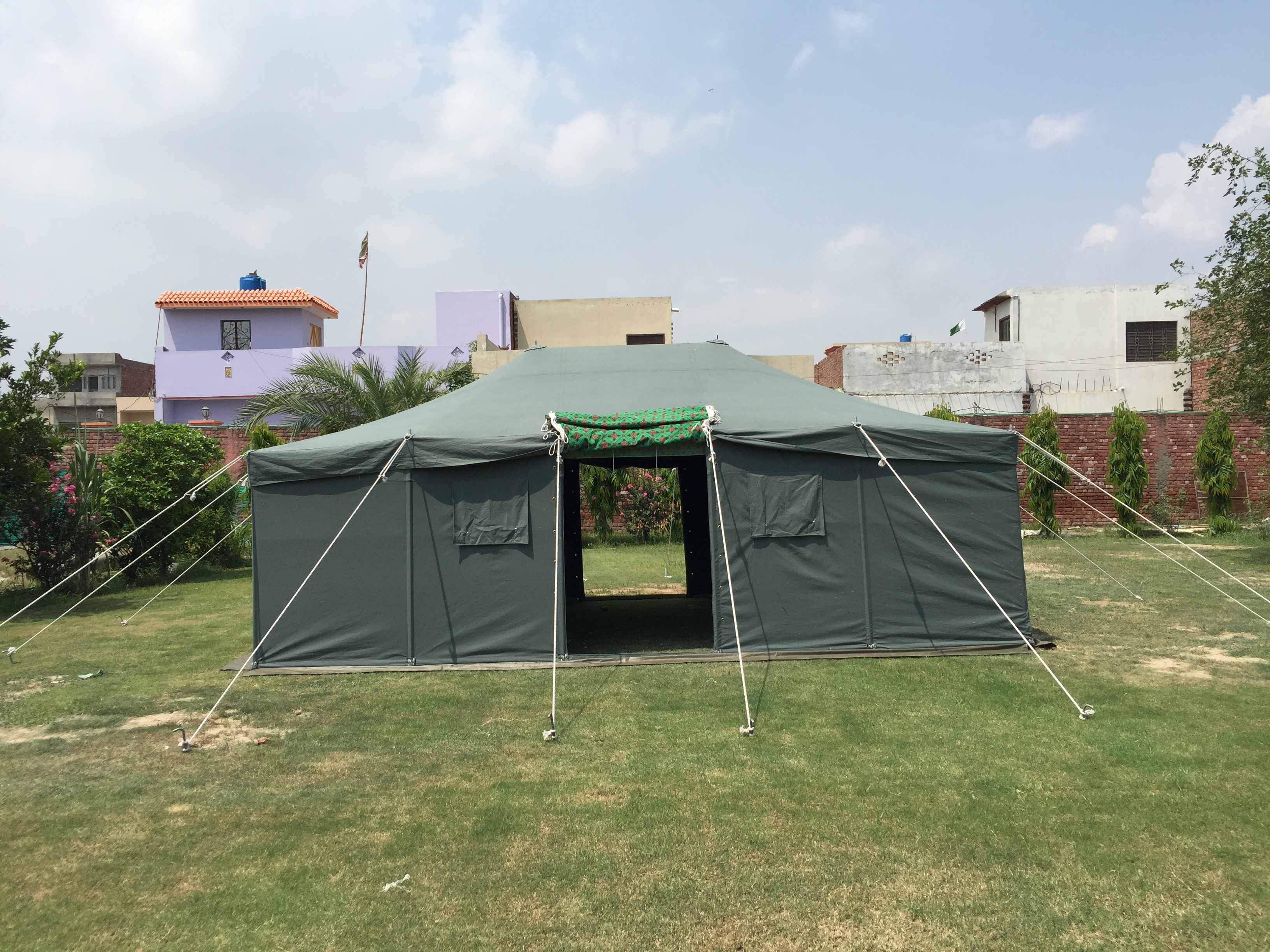 Harshest Weather Condition Olive Green Disaster Relief Large Used Tents for Sale Customized Size Camp Relief Tent