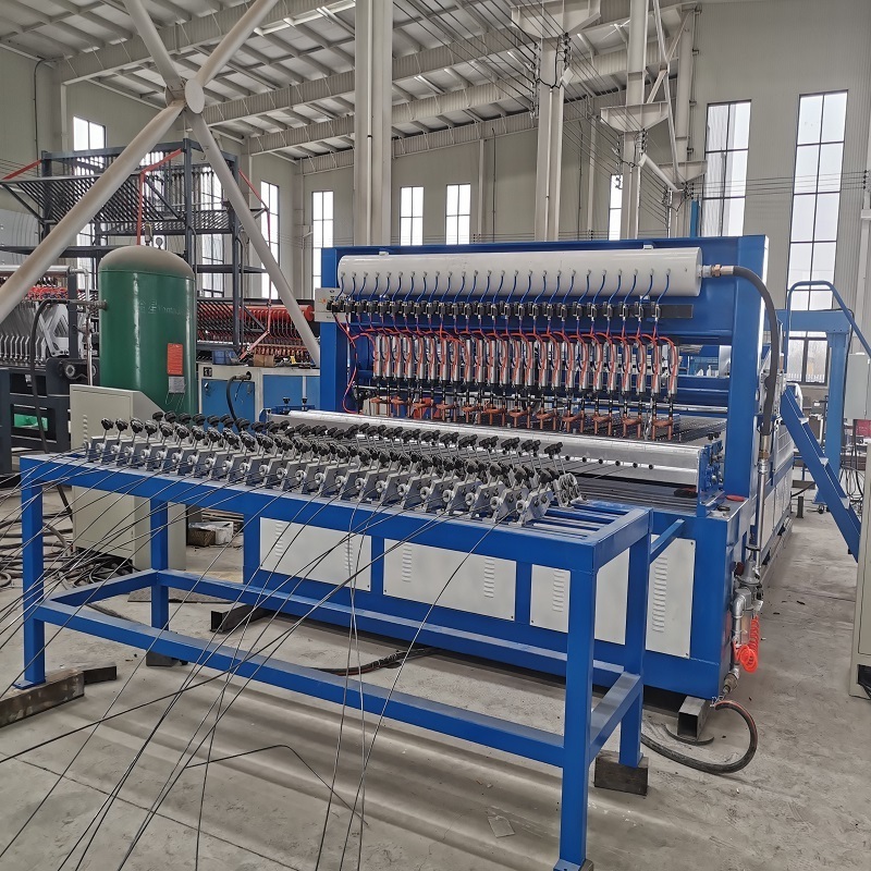 hot sale popular automatic panel wire mesh welding machine Bend fecne making machine