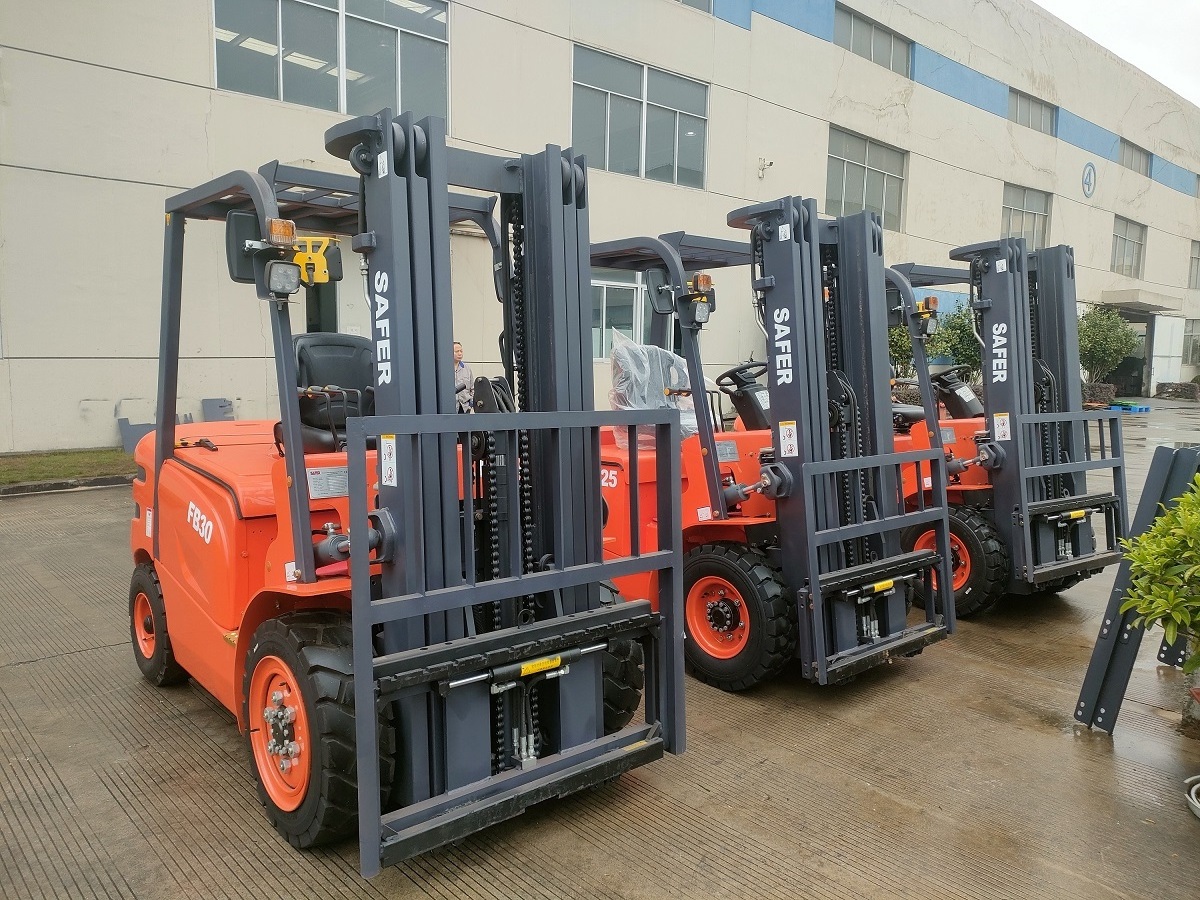 4 Wheel Electric Forklift Truck 2 Ton 2.5 Ton 3 Ton 80V Motor 5 Ton 7 Ton Battery Li-ion Forklift