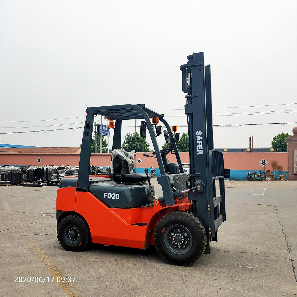 Safer Factory Self Produced  CPCD20 Diesel Engine 2 ton Forklift Price 2 Ton Diesel Forklift Heli for Sale