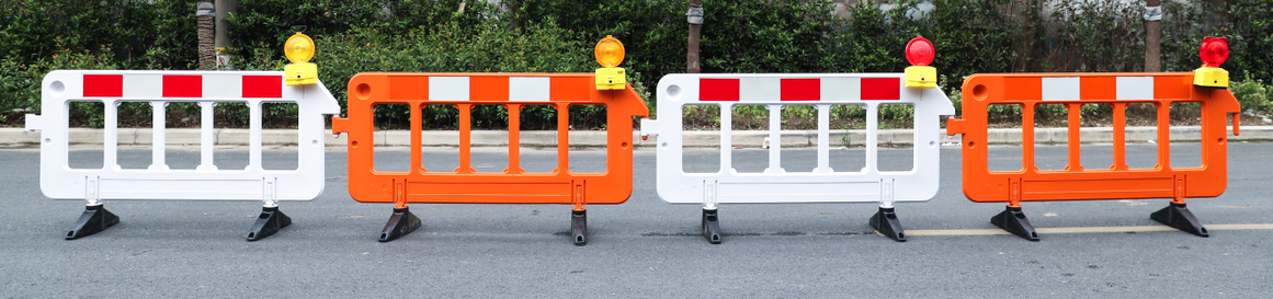 Safety Flexible Road Barrier Gates  traffic temporary pedestrian control fence plastic Traffic barrier