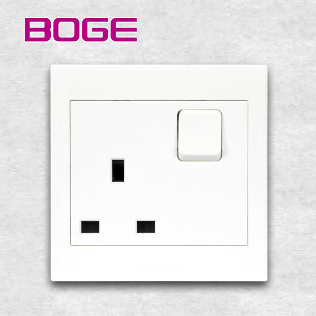 BOGE Manufacturer Home White 13A BS 3 Pin 1 Gang 1 Way UK Wall Switch Socket