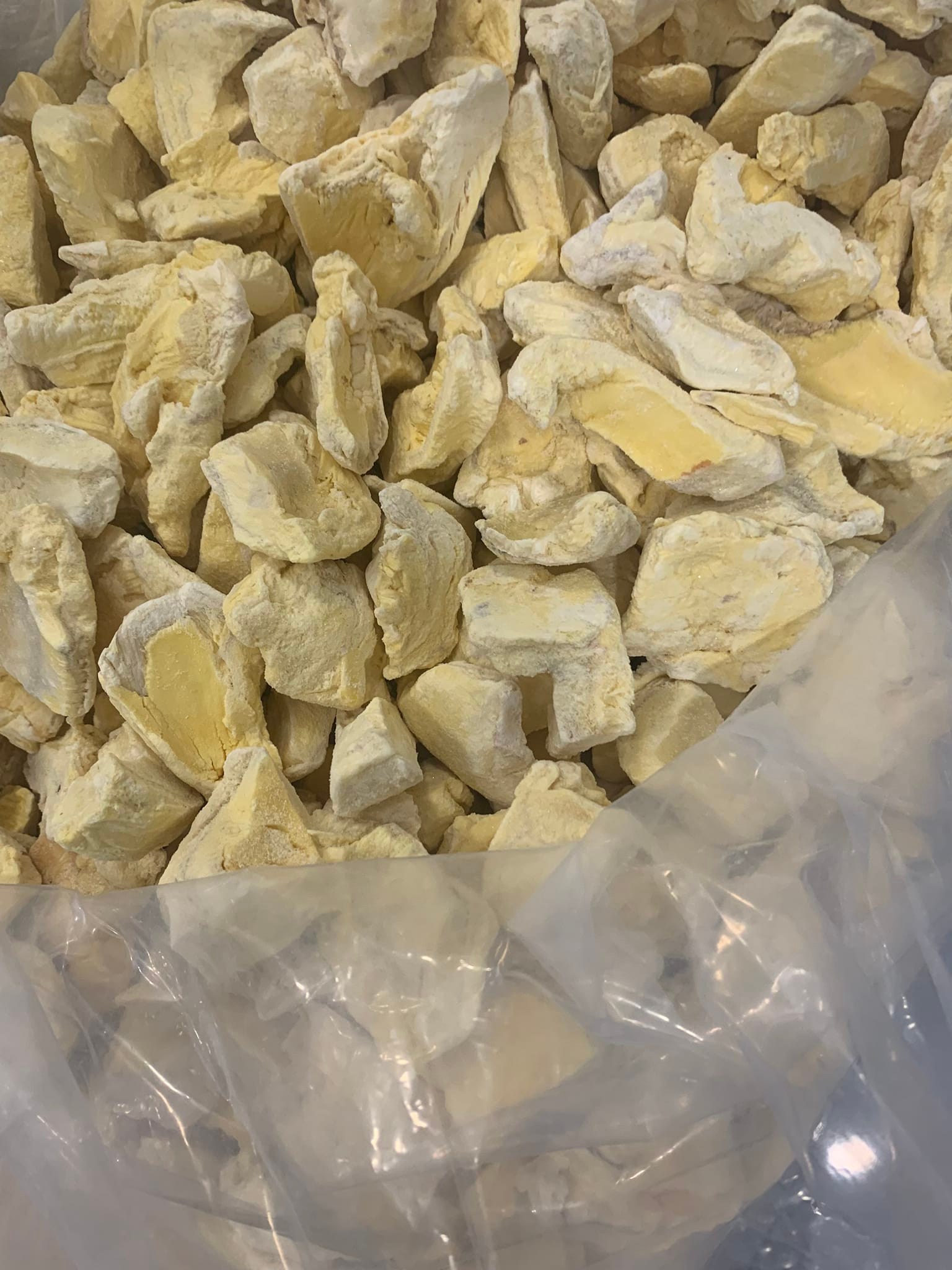 Frozen Durian Fruits For Snack Food From Vietnam / Freeze Durian Chips OEM Custom Packing