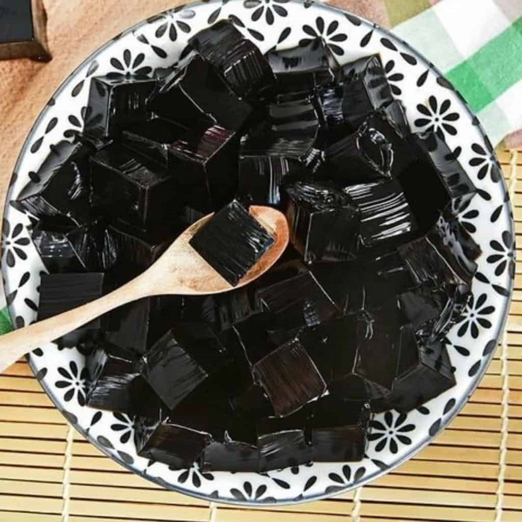 Raw Grass Jelly For Boba Milk Tea Topping / Dried Cincau Vietnam For Making Pudding Bulk Packing