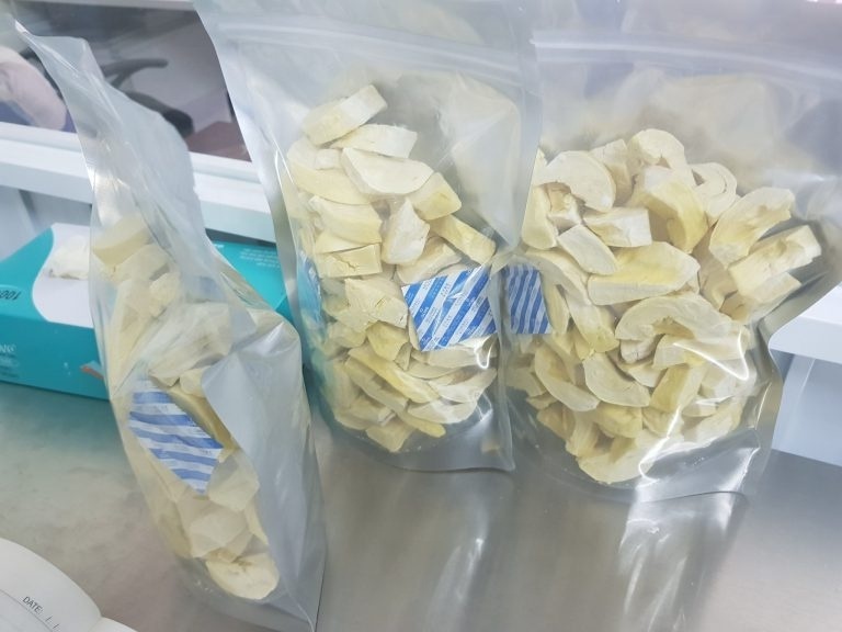 Frozen Durian Fruits For Snack Food From Vietnam / Freeze Durian Chips OEM Custom Packing