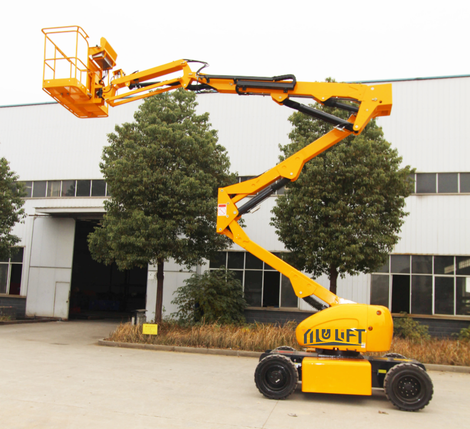 With High Click 14m Self Propelled Articulated electric articulating Boom Lift Aerial Work Platform With CE