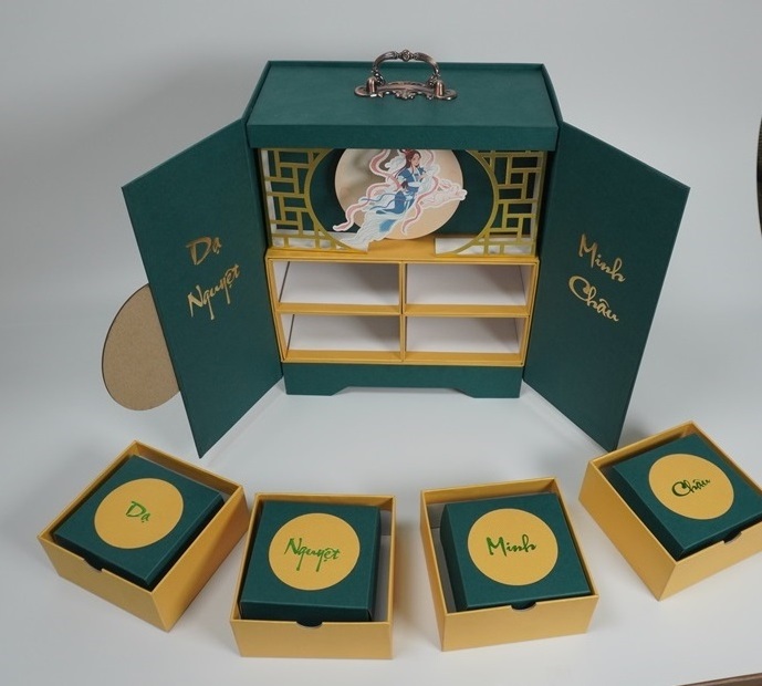 High quality OEM Service Luxury Moon Cake Box With Handle Bio-degradable Kraft Gift Mooncake Paper Boxes