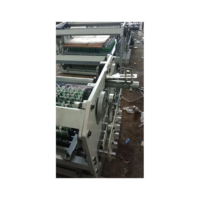 Computerized woven label making machine 640 Hooks Jacquard Machine Manufacturer from Surat, Gujarat, India