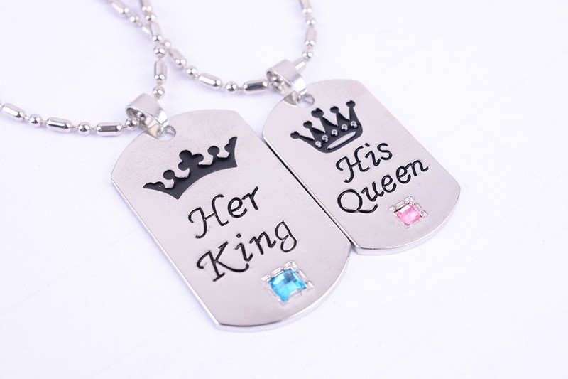 Europe and the United States 2018 new crown necklace Her King His Queen military couple CRYSTAL pendant