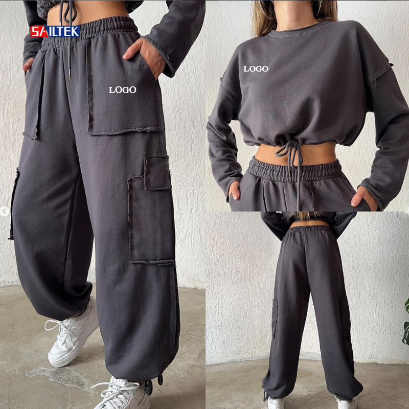 2024 Women clothing jogging suits custom 2 piece crop top sweatshirt and pants set cargo tracksuit crop sweatsuit sets women