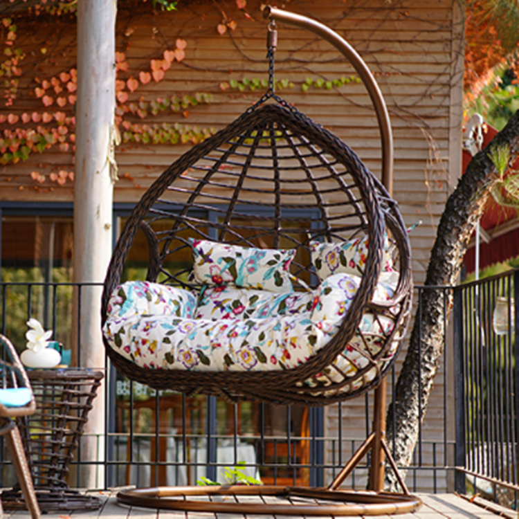 wholesale Indoor outdoor Strong steel swing rattan hanging basket chair with seat cushion