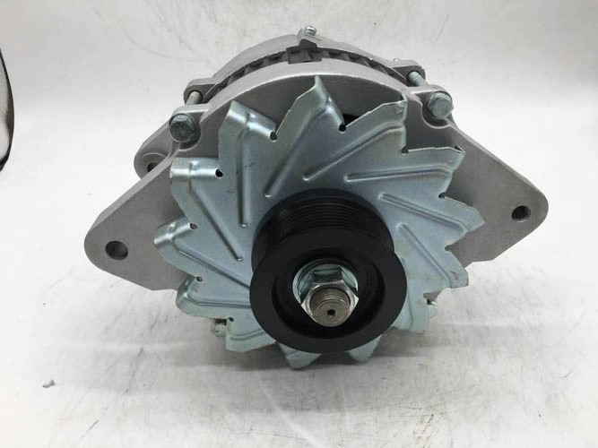 KOMTASU Excavator PC600- 7 90A Alternator For Excavator 600-825-9331 600-825-9130 600-825-9430 Komatsu Alternator