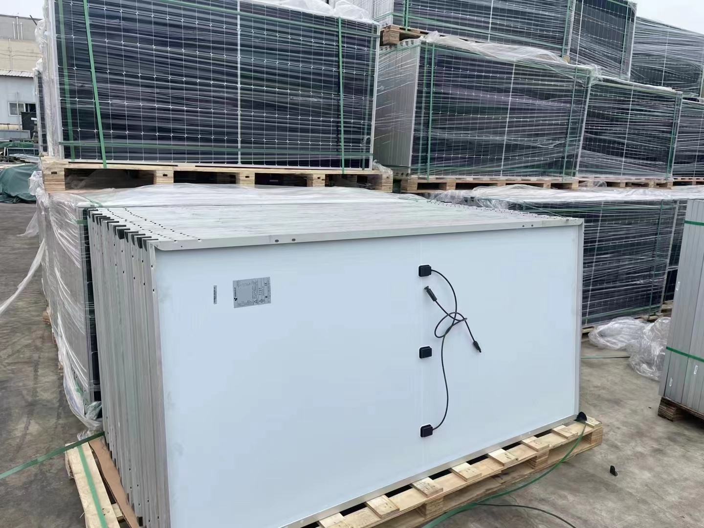 Used solar panels 450w 455w 460w 550w 650w Second-hand solar energy products photovoltaic panel solar  photovoltaic solar power