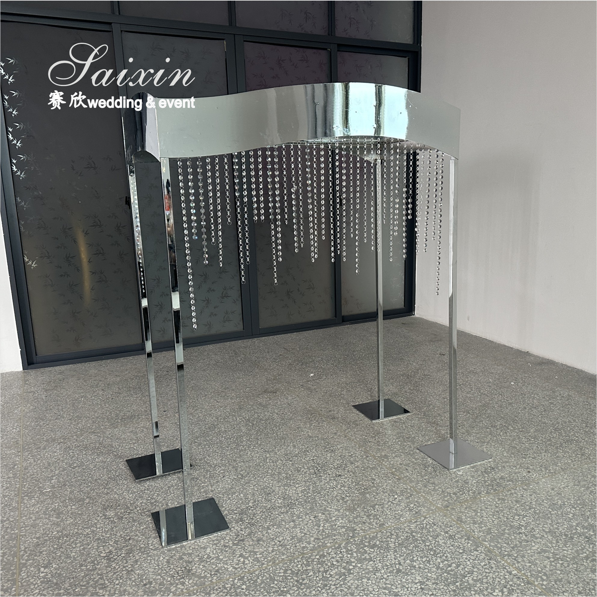 Luxury event decoration  Large  Silver Metal stand For Wedding Centerpieces