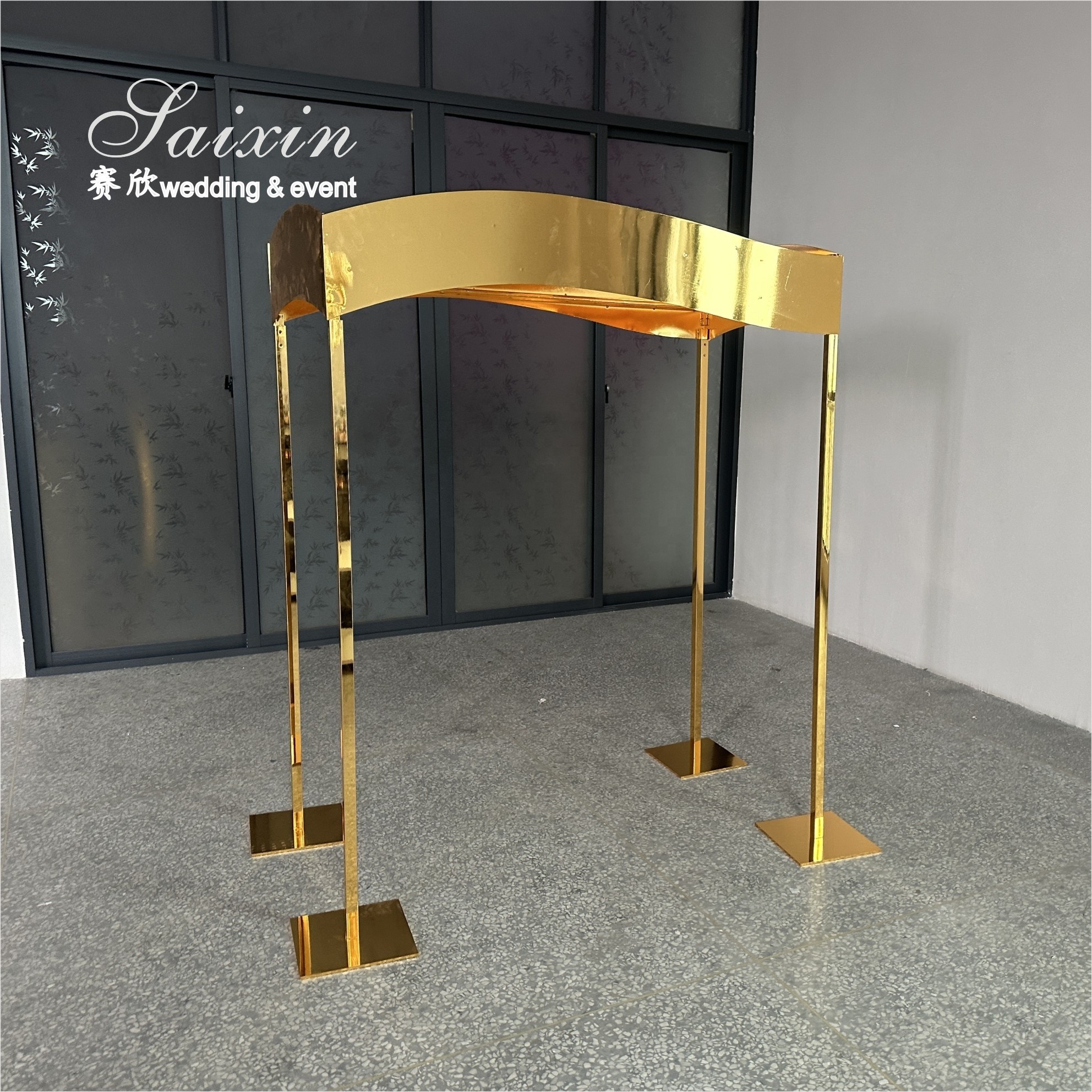 Luxury event decoration  Large  Silver Metal stand For Wedding Centerpieces