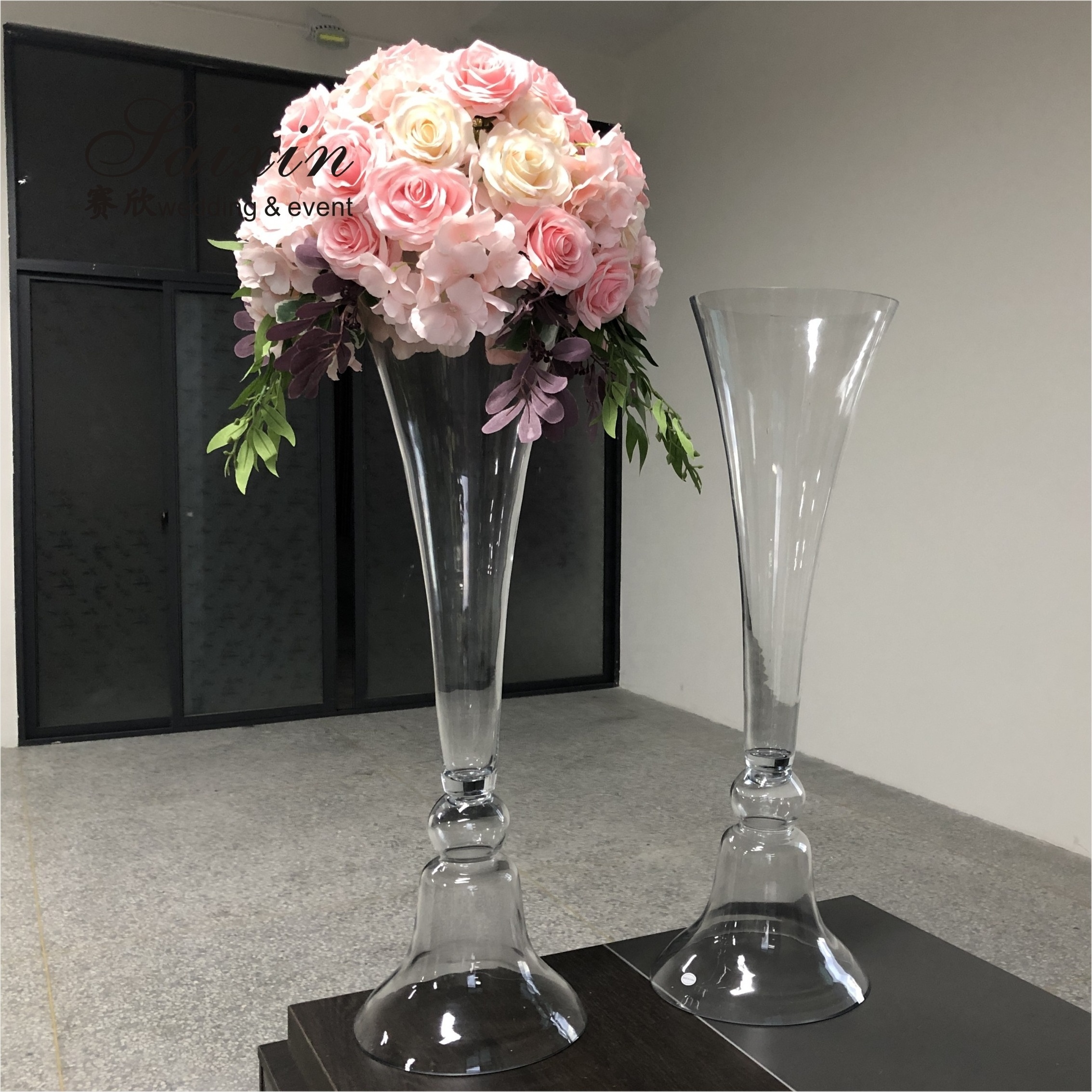 Hot sale wedding decor 80 cm tall reversible trumpet flower arrangement glass vase