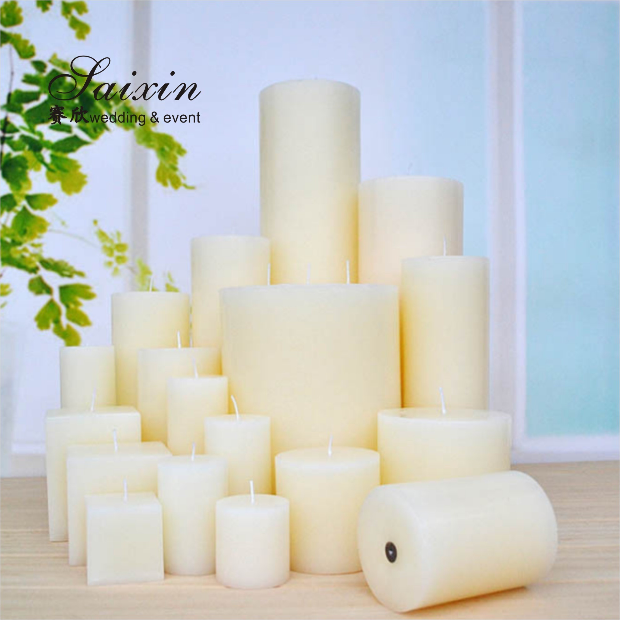 Factory Wholesale different size real wax pillar candle with candelabra for  wedding table decoration