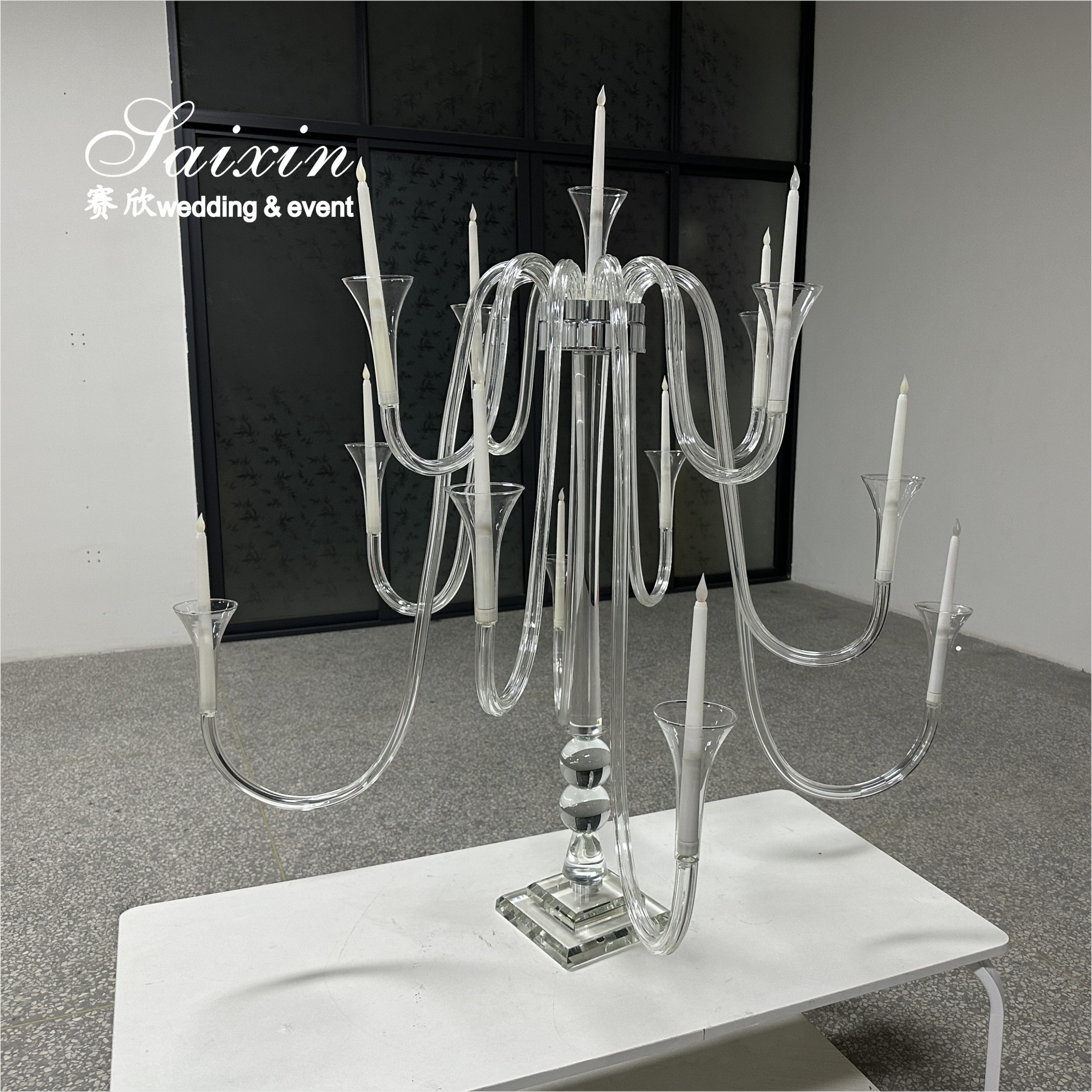 New Design Luxe Wedding centerpiece Crystal Glass Larger Branch Candle Stands For Table Decoration