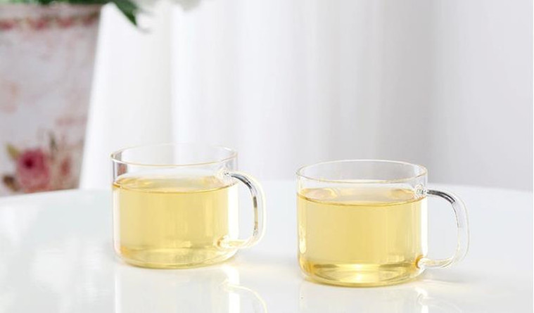 Factory Manufacture Novelty Style Sustainable Borosilicate Clear Glass Tea Cup With Handle