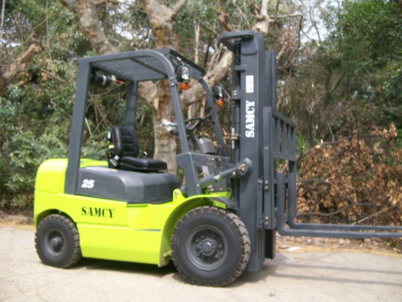 SAMCY Brand New Best Selling Nissan Engine 4 Ton Gasoline Forklift