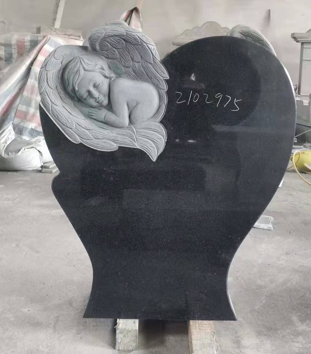 Black Granite Heart Angel Wings Headstone Cemetery Engraving Double Angel Headstone Tombstone For Usa