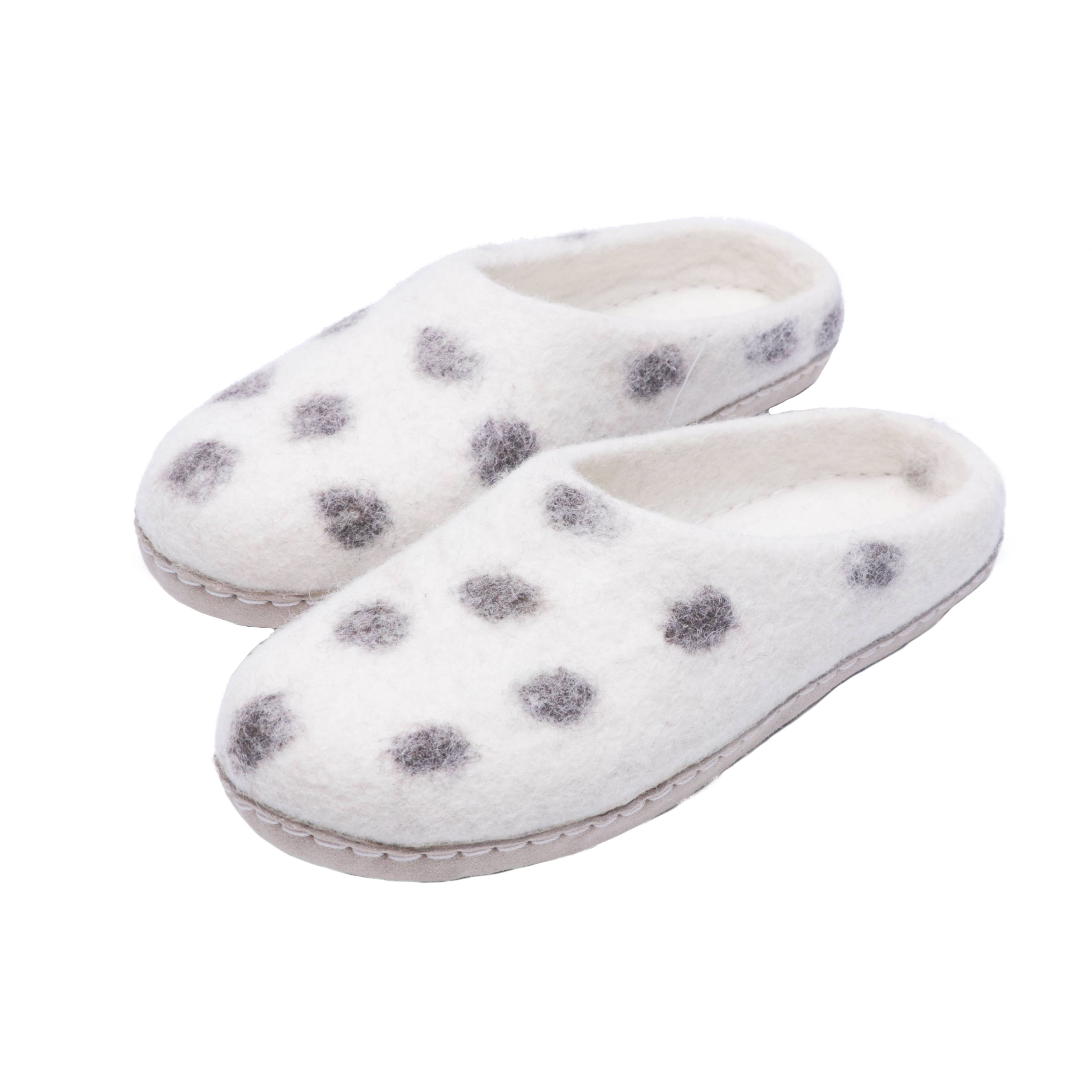 Unisex Indoor Felt Slippers for room hall kitchen anti slippery customized size and design shoes flipflops