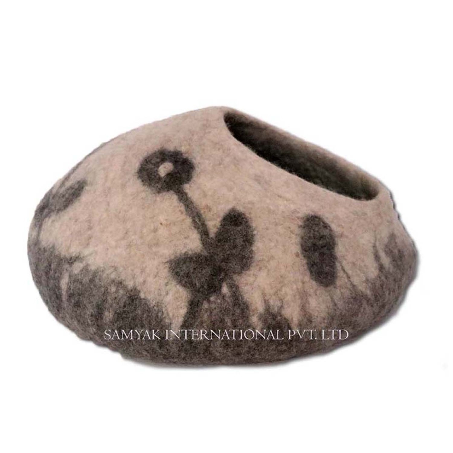 New Zealand merino wool Pet bed pet accessories Circular cat kittens houses warm and comfortable indoor space