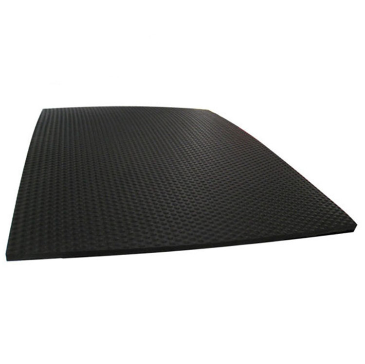 Horse stable trailer ramp rubber mat