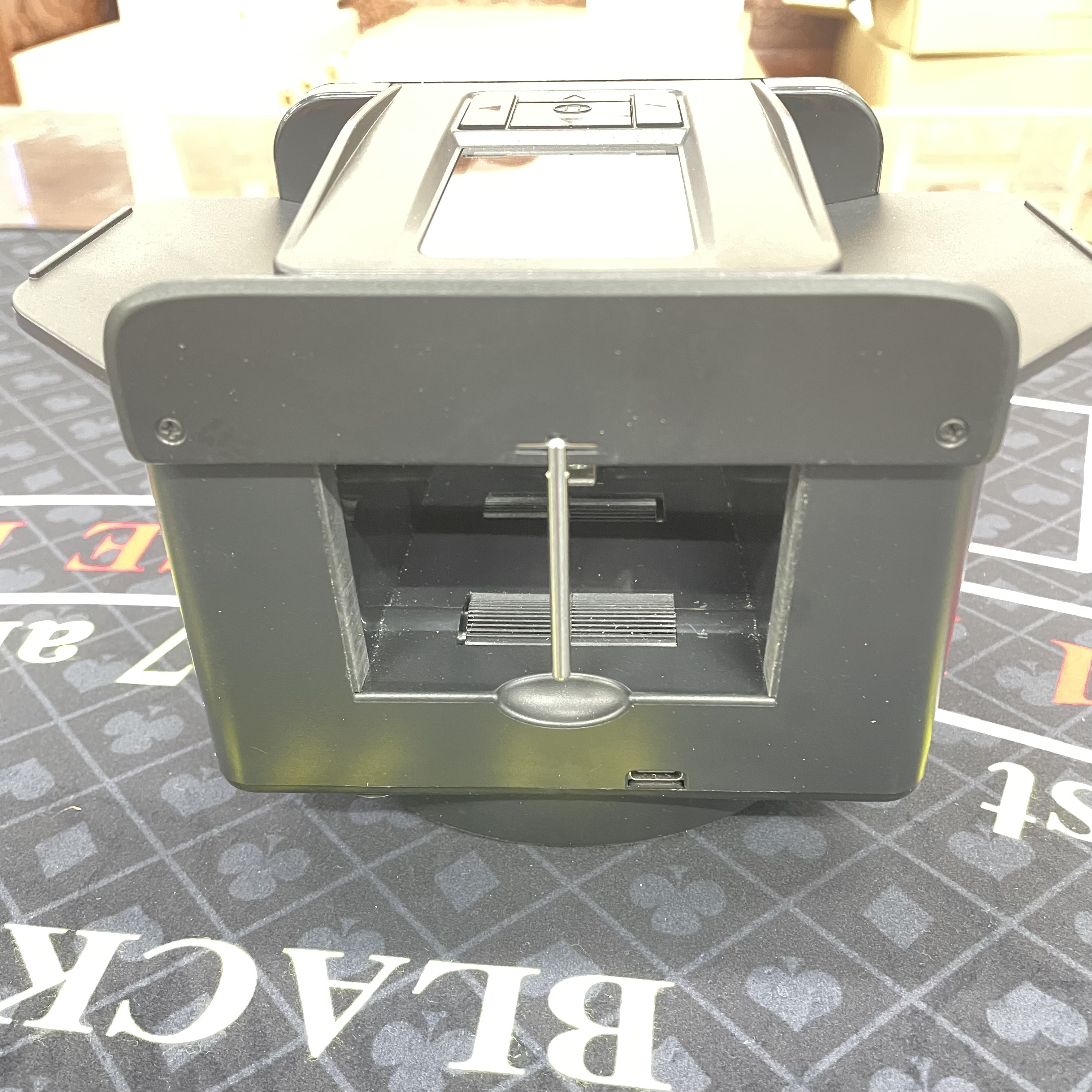 Automatic Cards Dealer Distributing Playing Cards Shuffler Poker Shuffling Machine for Card Game