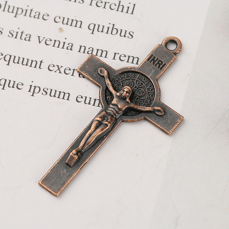 Manufactures Cheap Price Antique Silver  Religious Cross Pendant Gold Plated Jesus Jewelry