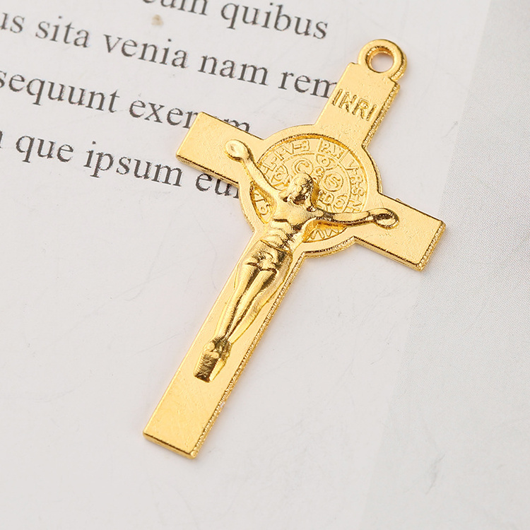 Manufactures Cheap Price Antique Silver  Religious Cross Pendant Gold Plated Jesus Jewelry