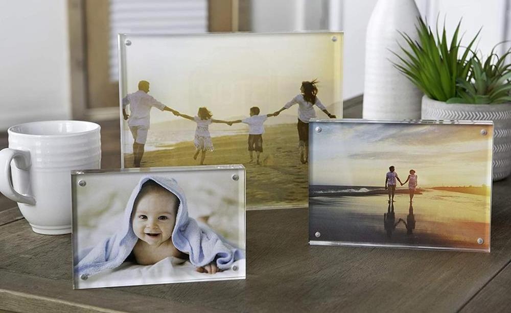 Acrylic Photo Frame - Collage Stand for Family Photographs Clear Picture Frames Plastic for Office Desk