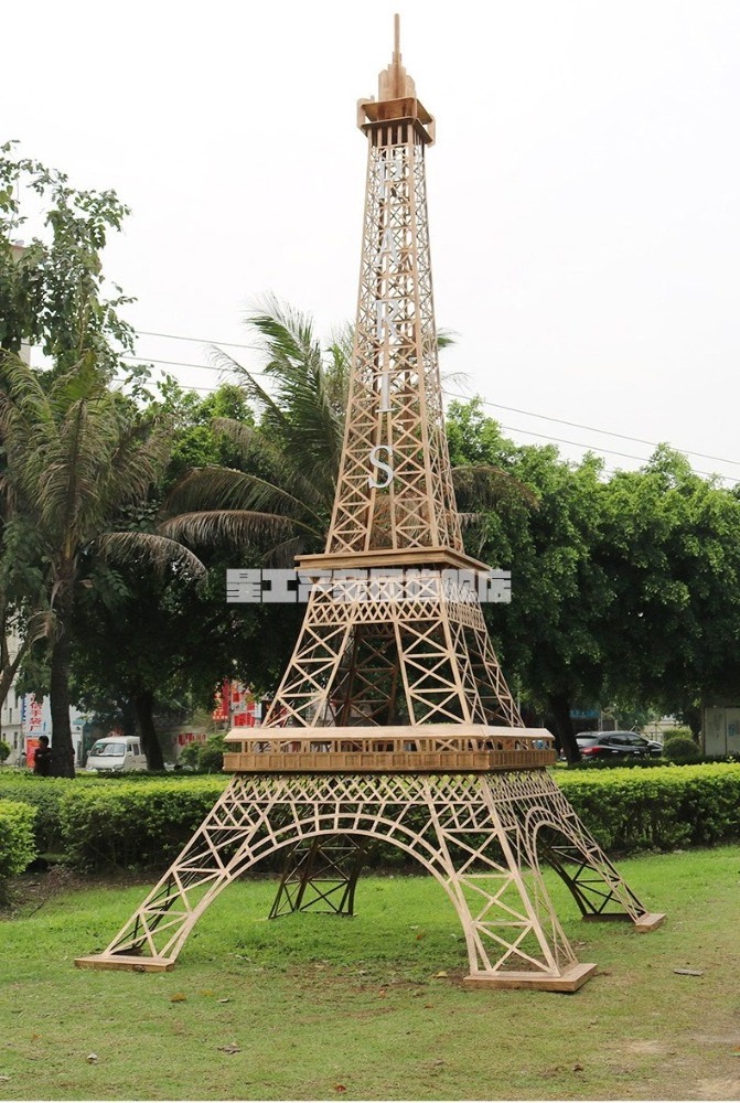 handmade large wrought iron metal sculpture ornaments of The Eiffel Tower for home or garden indoors and outdoors