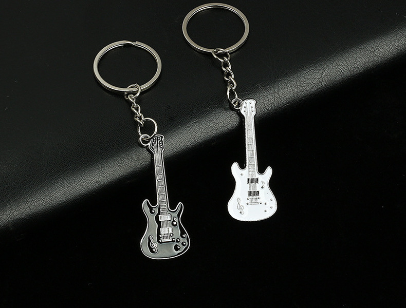 Wholesale Bag Charms Cute Enamel Mini Metal Guitar Keychain Custom Logo Musical Instrument Keychain Festival Gift