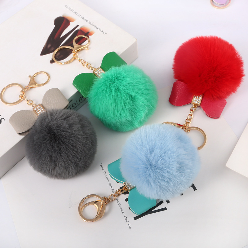 Cute Bow Pompom Keychain High Quality Rhinestone Faux Pompoms Bag Pendant Car Key Ring Custom Logo Keychain