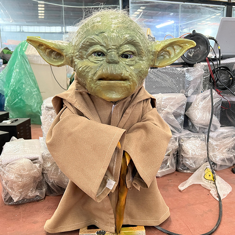 Outdoor Theme Park Exhibition Decoration Customizable Life Like Realistic Animatronic ET Yoda Model For Sale