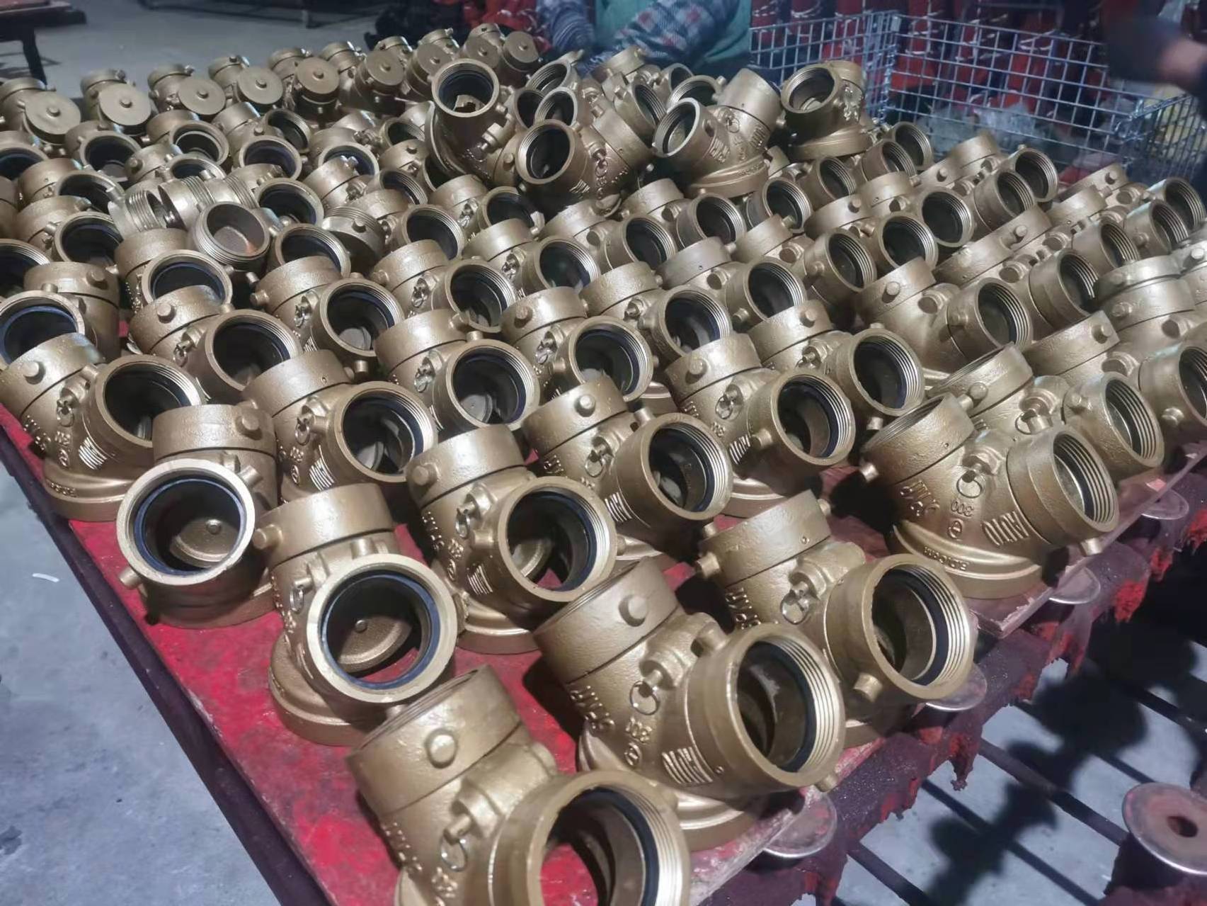 Factory Supply Brass/iron Material 4''npt Fire Department Connection 2 Way Breeching Inlets Dividing Breeching