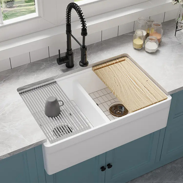 Minimalism Sink Kitchen 33