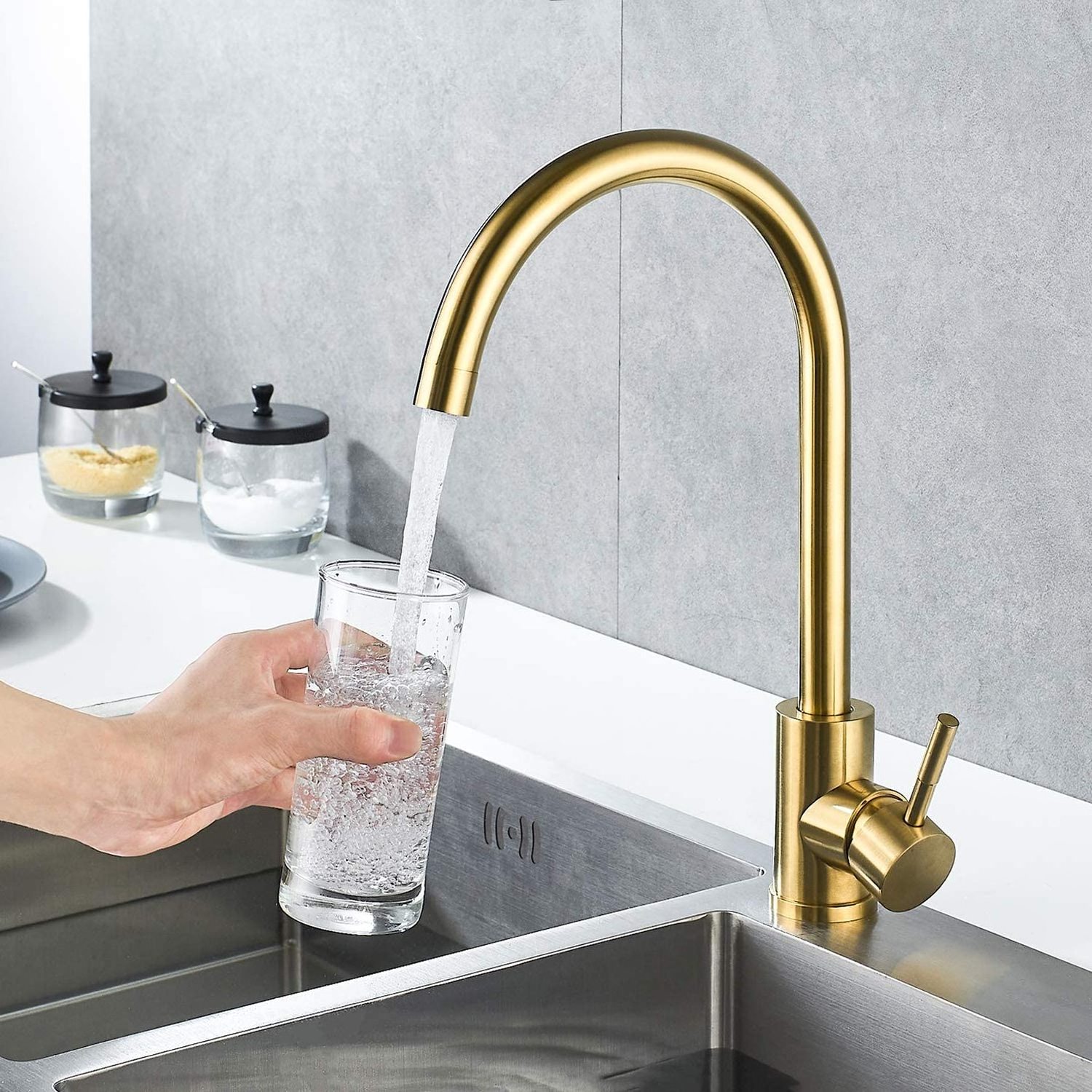 Single Handle High Arc Brushed Gold Kitchen Faucet Stainless Steel Commercial Single Hole Kitchen Sink Faucet